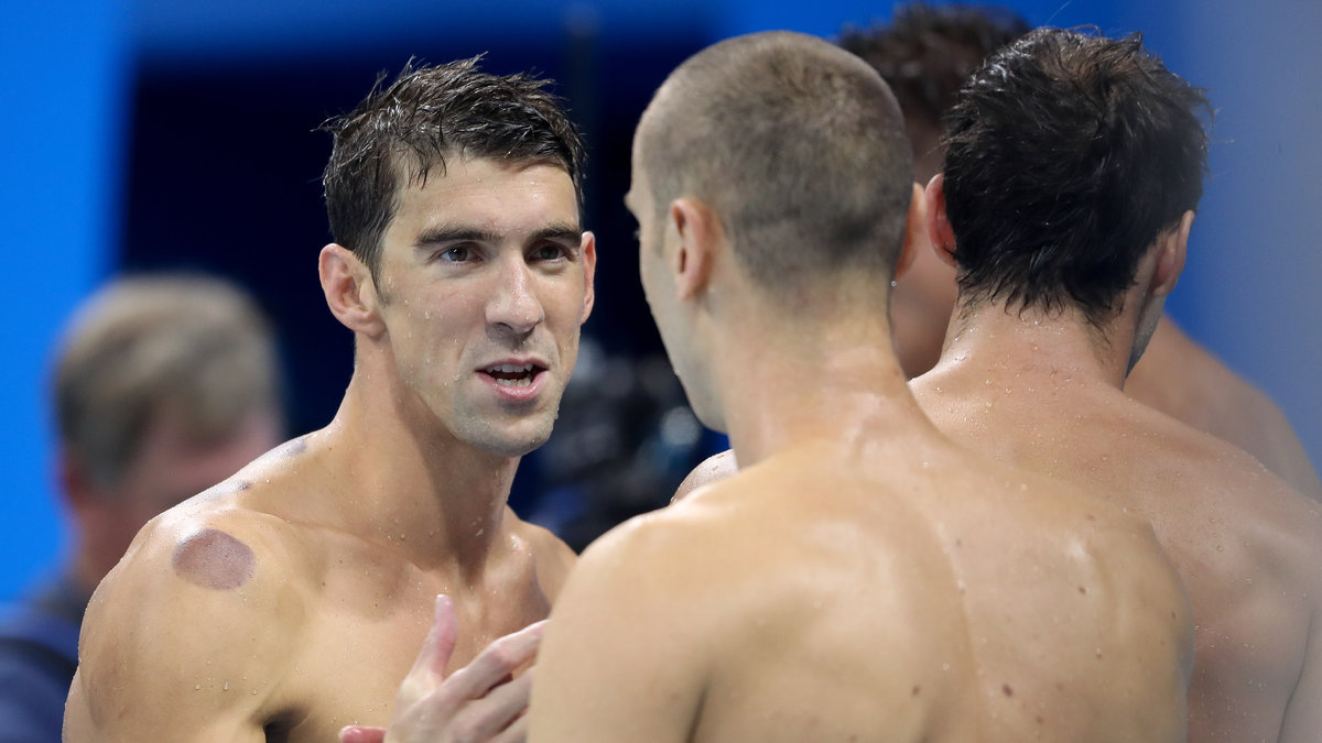 Phelps tog sin 19:e OS-guldmedalj på söndagen. 