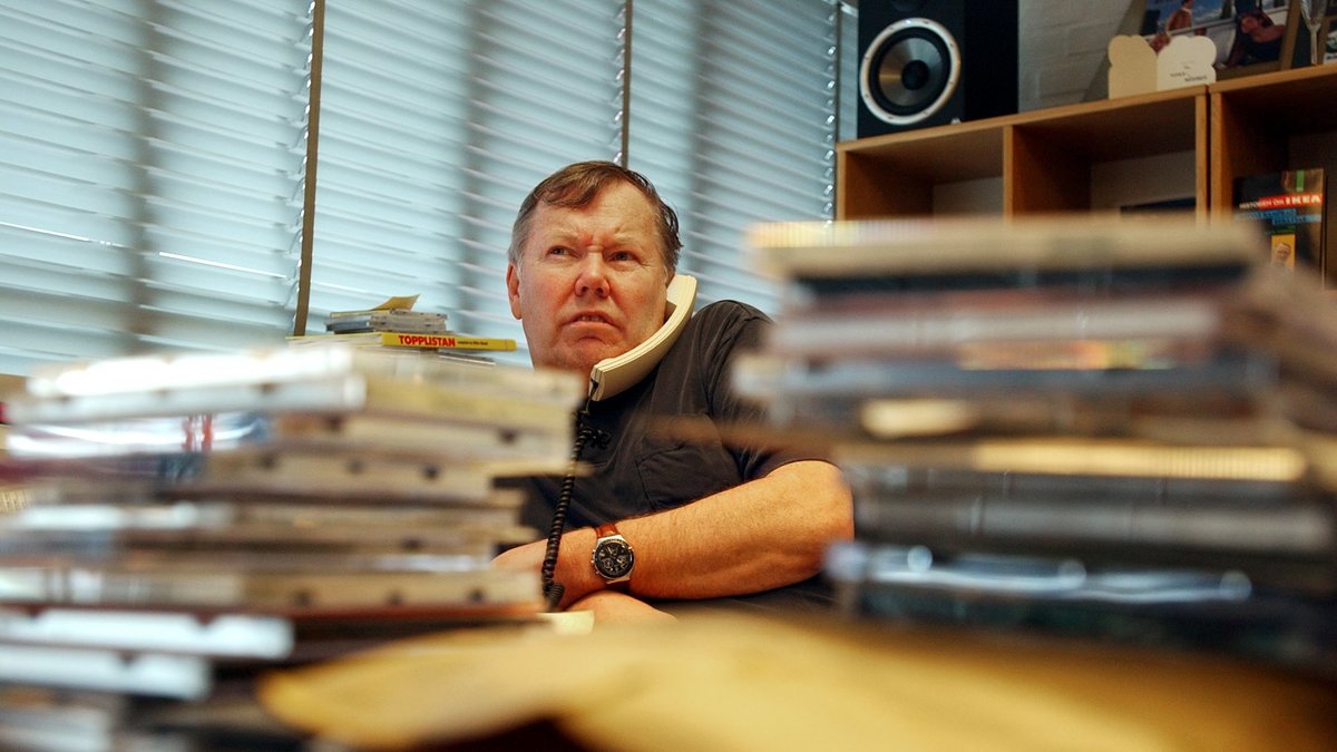 Bert Karlsson som vi är vana att se honom - som framgångsrik skivbolagsdirektör.