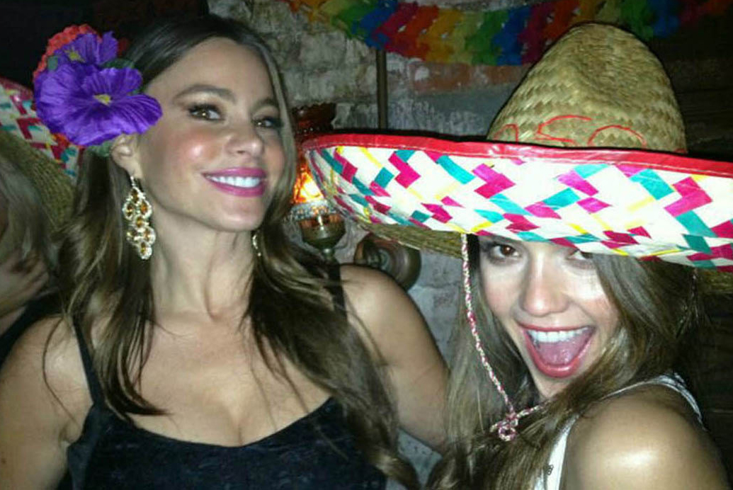 Jessica Alba goes Mexiko.