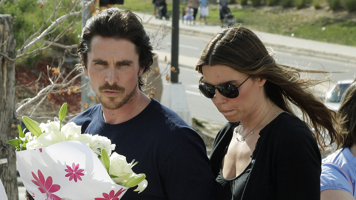 På tisdagen besökte huvudrollsinnehavaren ur nya Batmanfilmen, Christian Bale, Aurora.