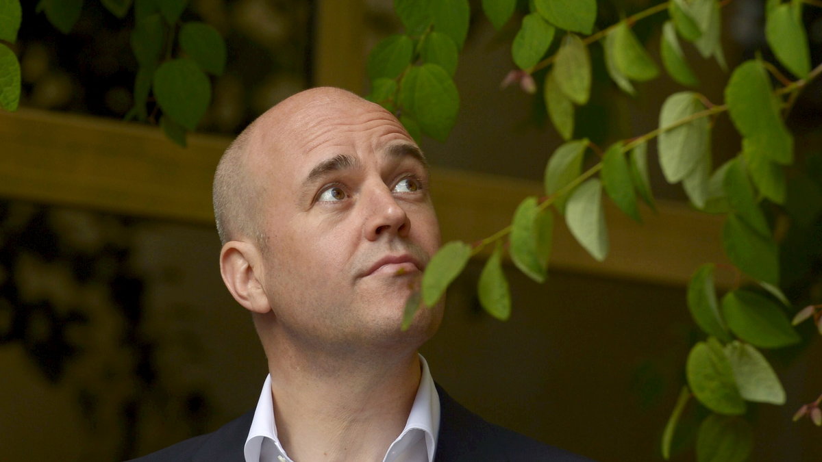 En hel del att hämta in för Reinfeldt och alliansen. 