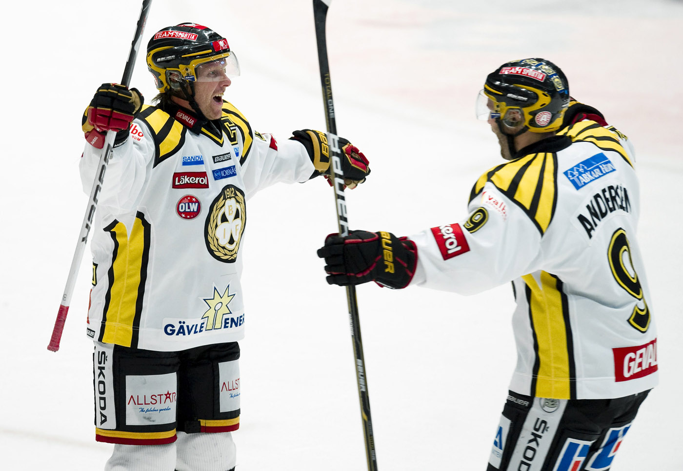 Dackell firar ett mål tillsammans med Niclas Andersén tidigare i höstas.