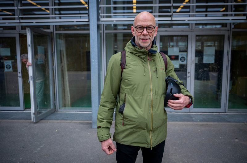 Steen Vestervang har precis röstat och beskriver valutgången som oviss.