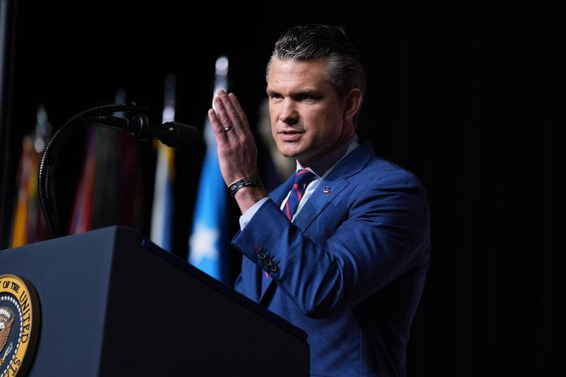 Krigsdepartementets chef Pete Hegseth anser att dess uppdrag är att föra krig.