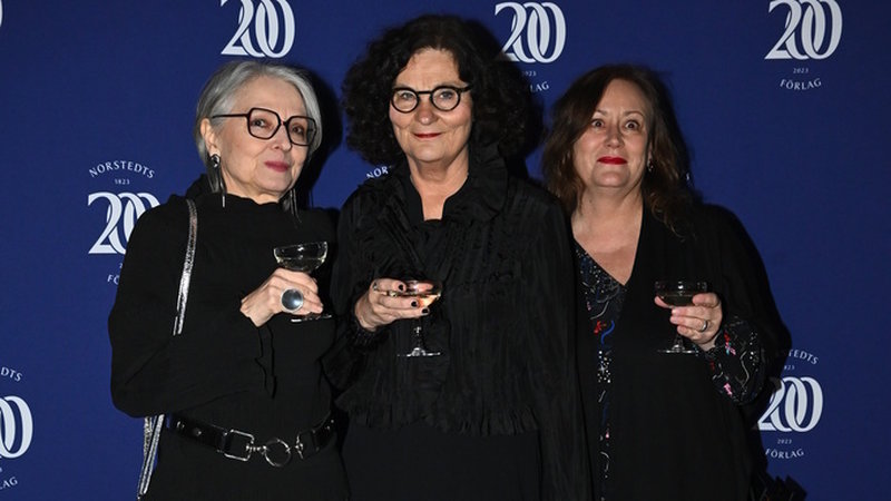 Litteraturkritikern Anneli Jordahl, litteraturprofessorn Ebba Witt-Brattström och kulturjournalisten Annina Rabe fanns bland gästerna som ville fira Norstedts 200 år.