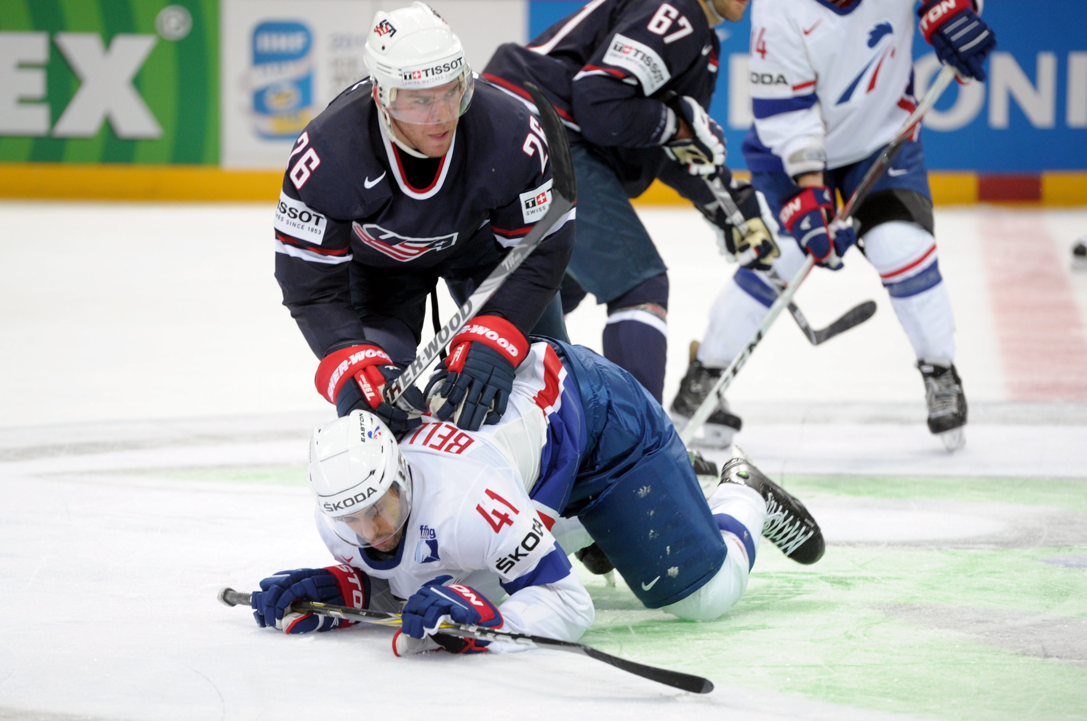 Pierre-Edouard Bellemare kunde inte förhindra att fransmännen åkte på storstryk mot Paul Stastnys USA. Pierre-Edouard Bellemare kunde inte förhindra att fransmännen åkte på storstryk mot Paul Stastnys USA.