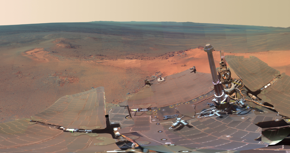 Det är Nasas "exploration rover" Opportunity som tagit bilder från den plats där den tillbringade den fyra månader långa marsianska vintern.