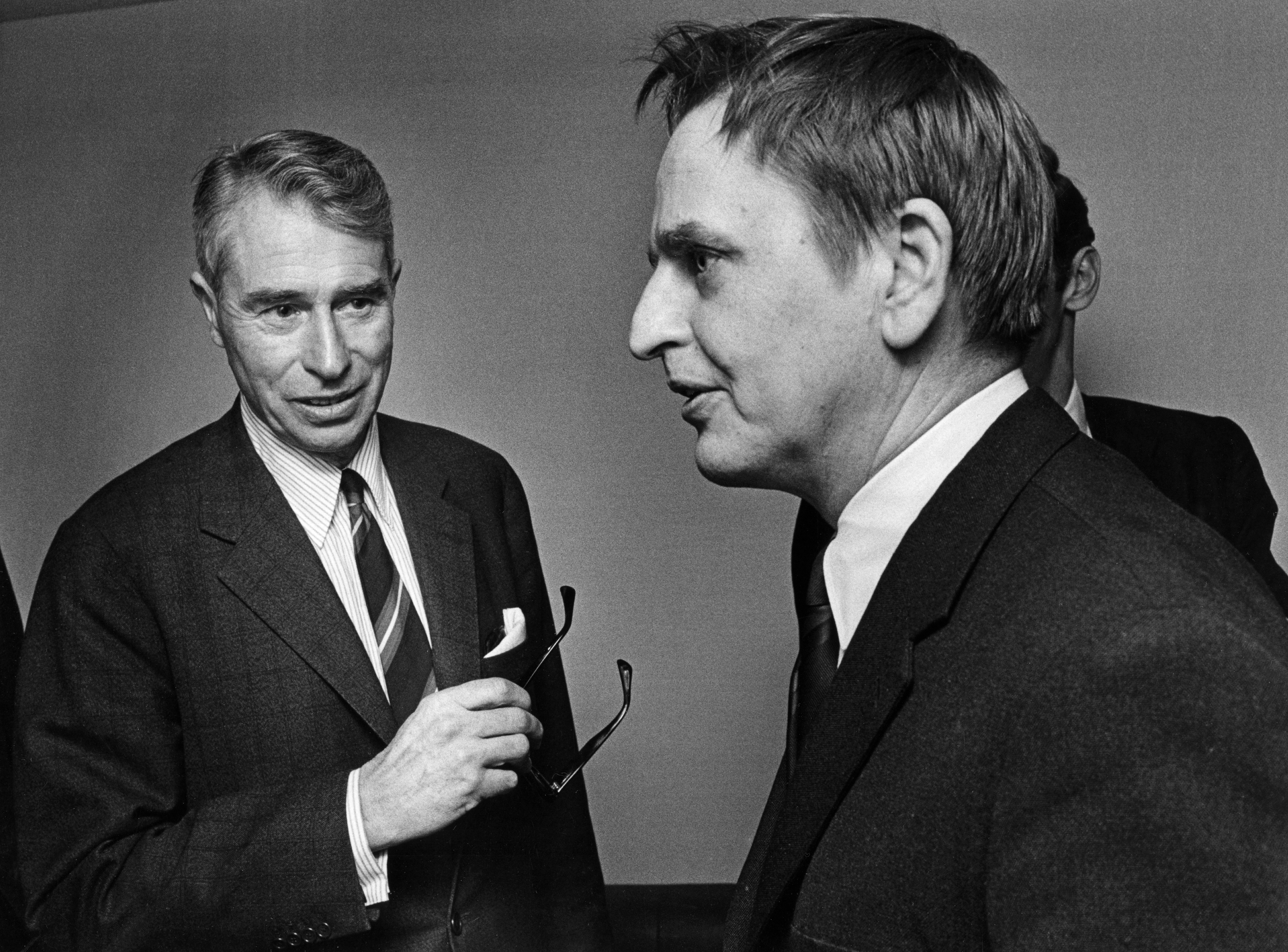 Om den politiska förebilden: "Jag har inga konkret minne av honom, men Olof Palme var jävligt inspirerande av det jag har hört och läst."