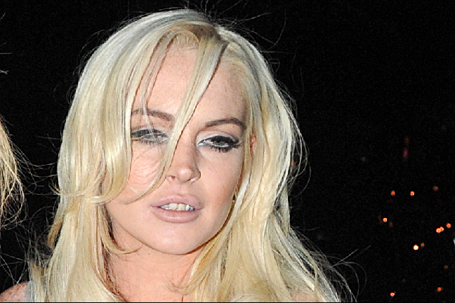 Lindsay Lohan - storsnattaren! Senast var det ett halsband för tiotusentals kronor som stjärnan "råkade" få med sig. Innan dess en 200 000-kronors Rolex-klocka från en vän.