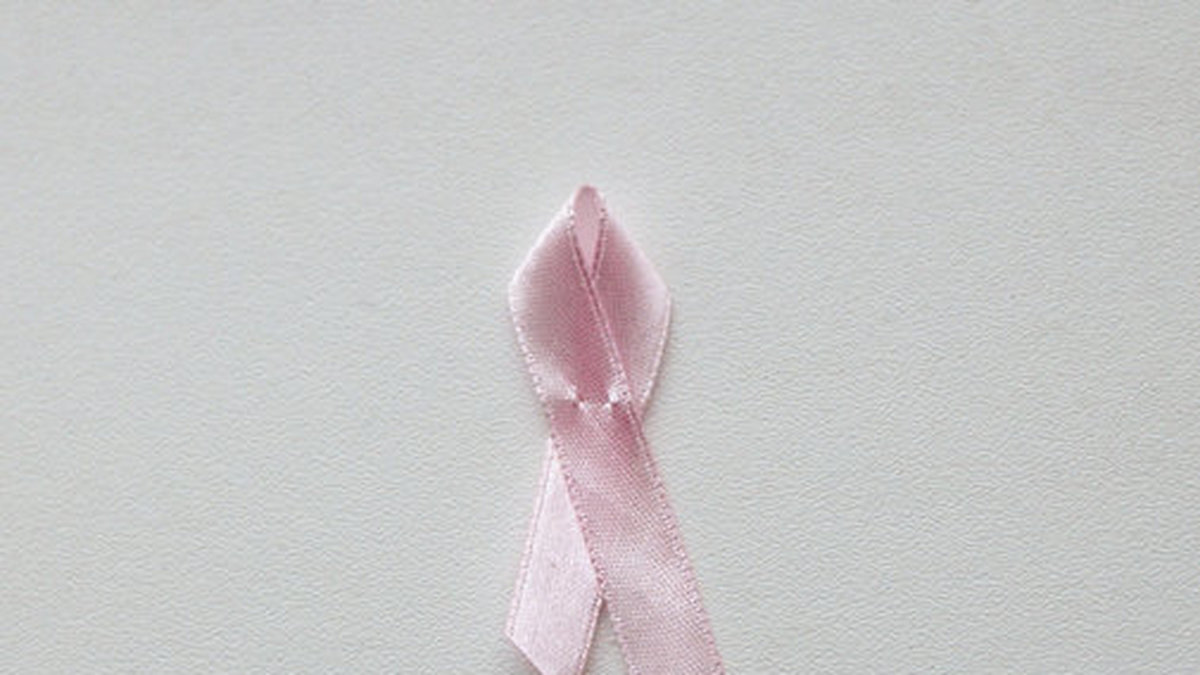 Varje timme får en svensk kvinna beskedet att hon har bröstcancer. 