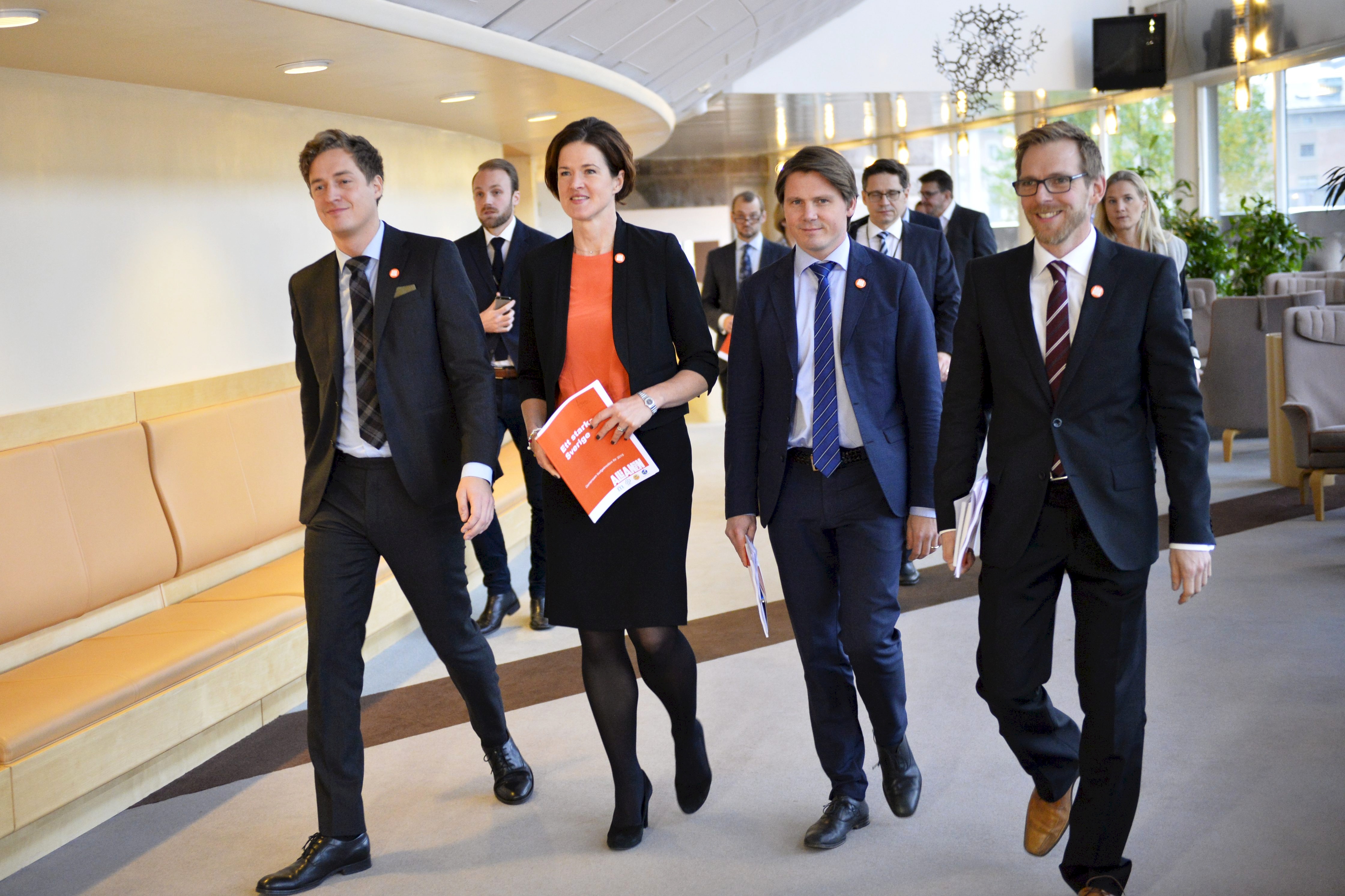 Emil Källström (c), Anna Kinberg Batra (m), Erik Ullenhag (fp) och Jakob Forssmed (kd) presenterade i dag Alliansens budget. 