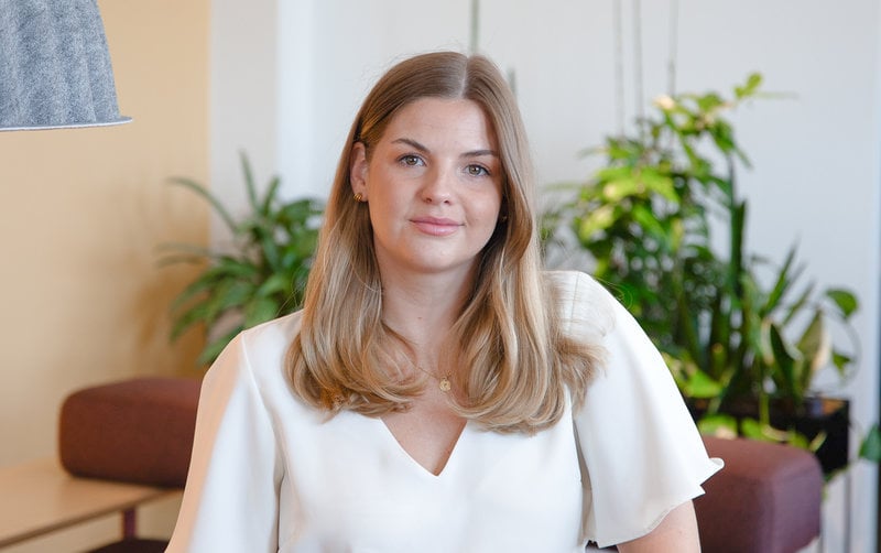 Felicia Schön arbetar som privatekonom på banken Avanza. Foto: Pressbild Avanza Felicia Schön arbetar som privatekonom på banken Avanza. Foto: Pressbild Avanza