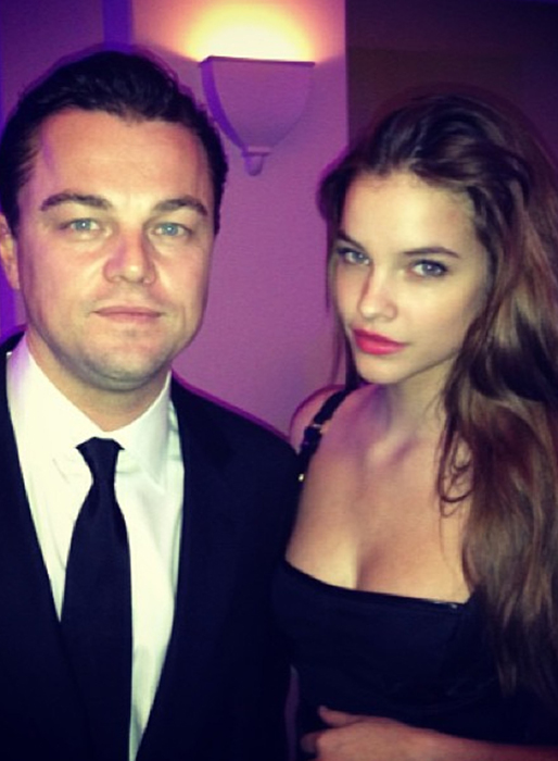 Barbara Palvin och Leonardo Di Caprio poserar tillsammans. Barbara Palvin och Leonardo Di Caprio poserar tillsammans.