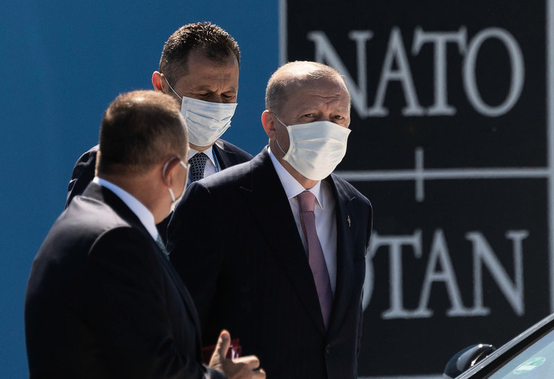 Turkiets president Recep Tayyip Erdogan anländer till Natomöte i Bryssel, Belgien sommaren 2021. Relationen mellan Turkiet och andra Natoländer är ansträngd.
