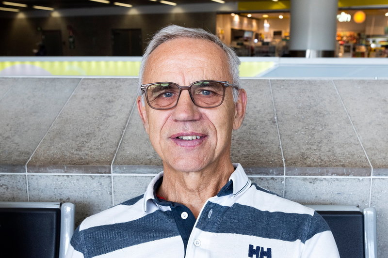 För Martin Strand är tidtabellerna det som avgör vilket flygbolag han väljer att resa med.