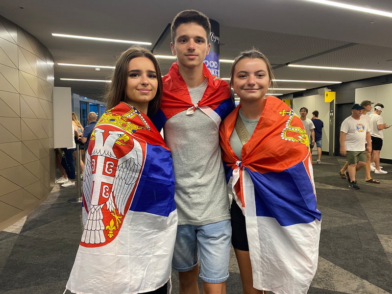 Tamara Grmusa, Milan Grmusa och Helena Grmusa gav sitt helhjärtade stöd till Novak Djokovic.