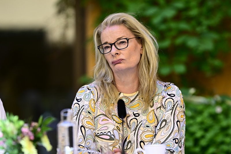 Forskningsminister Lotta Edholm (L) vid regeringens sommarfika i Rosenbad under torsdagen.Foto: Magnus Lejhall / TT / Kod 10658