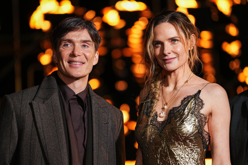 Rebecca Ferguson med Cillian Murphy på premiären av "Peaky blinders: The immortal man" i London den 2 mars. 
