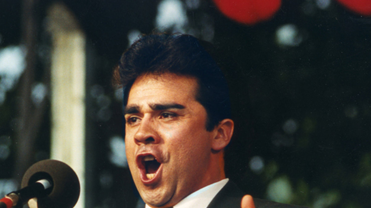 Operasångaren Tito Beltran dömdes 2008 för för våldtäkt, sexuellt utnyttjande av underårig och övergrepp i rättssak. Våldtäkten ska ha skett 1999. Efter att han avtjänat sitt straff flyttade han till Chile där han nu sitter med i landets X Factor-jury.