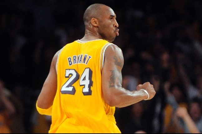 Lakers-stjärnan brukar hålla till på basketplanen.