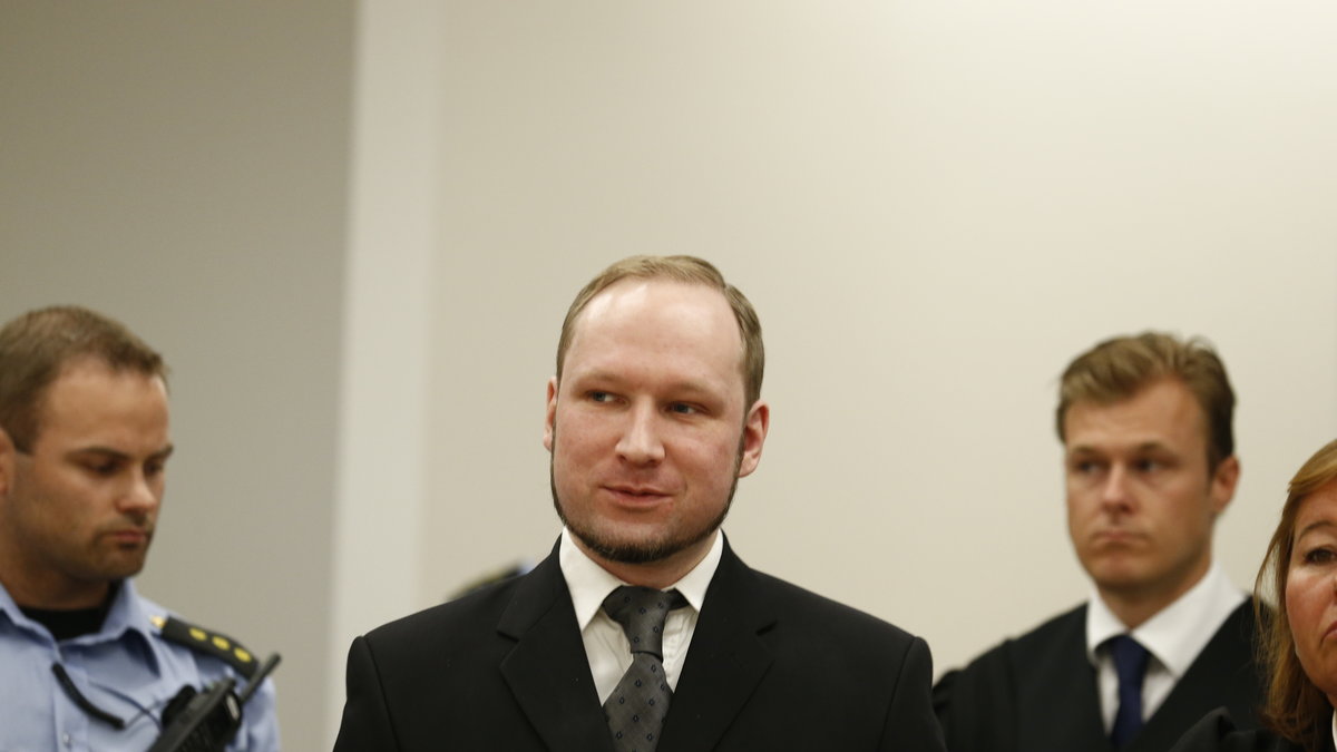 Anders Behring Breivik fick hårdast möjliga straff - 21 års förvaring. Efter straffet kommer han också att sitta inlåst - något som omprövas var femte år.