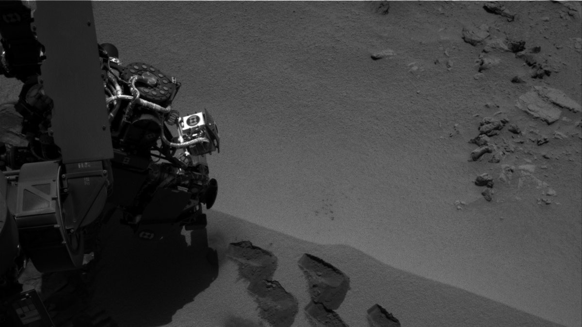 Grävmarken i Marsytan gjorde av Curiosity, vars uppdrag pågår i två år.