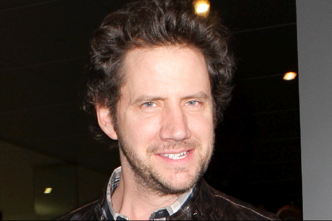 Och med Jamie Kennedy som Paris dejtade under 2003. Och med Jamie Kennedy som Paris dejtade under 2003.