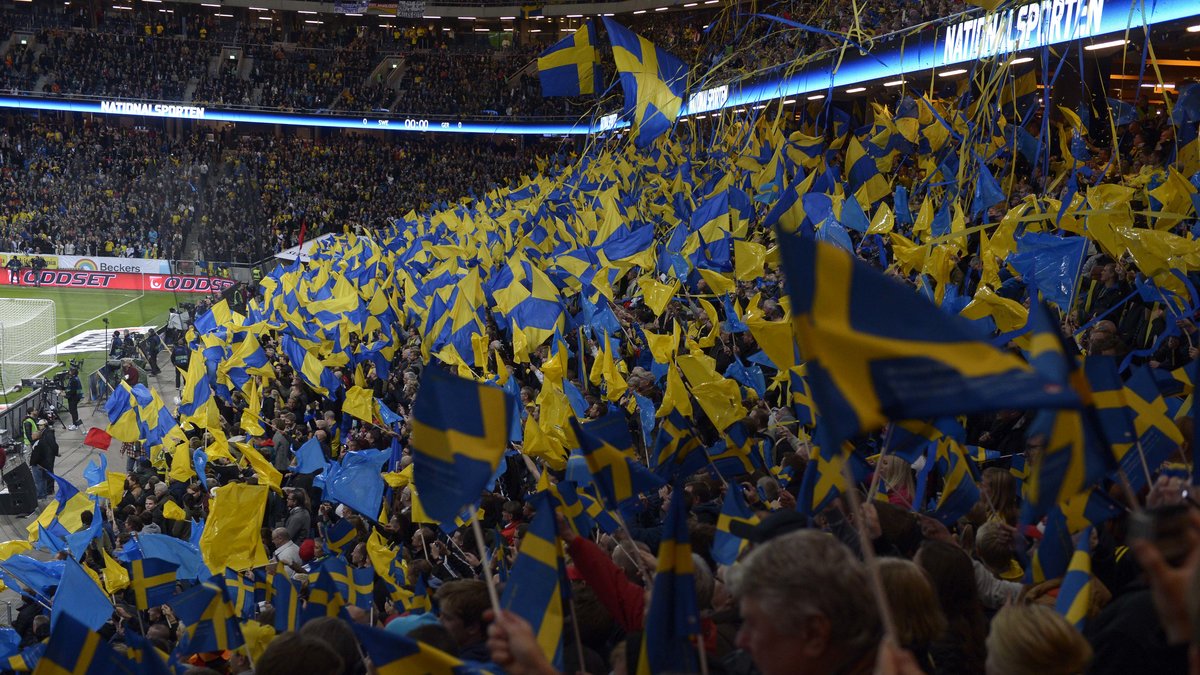 Många svenska supportrar på plats.