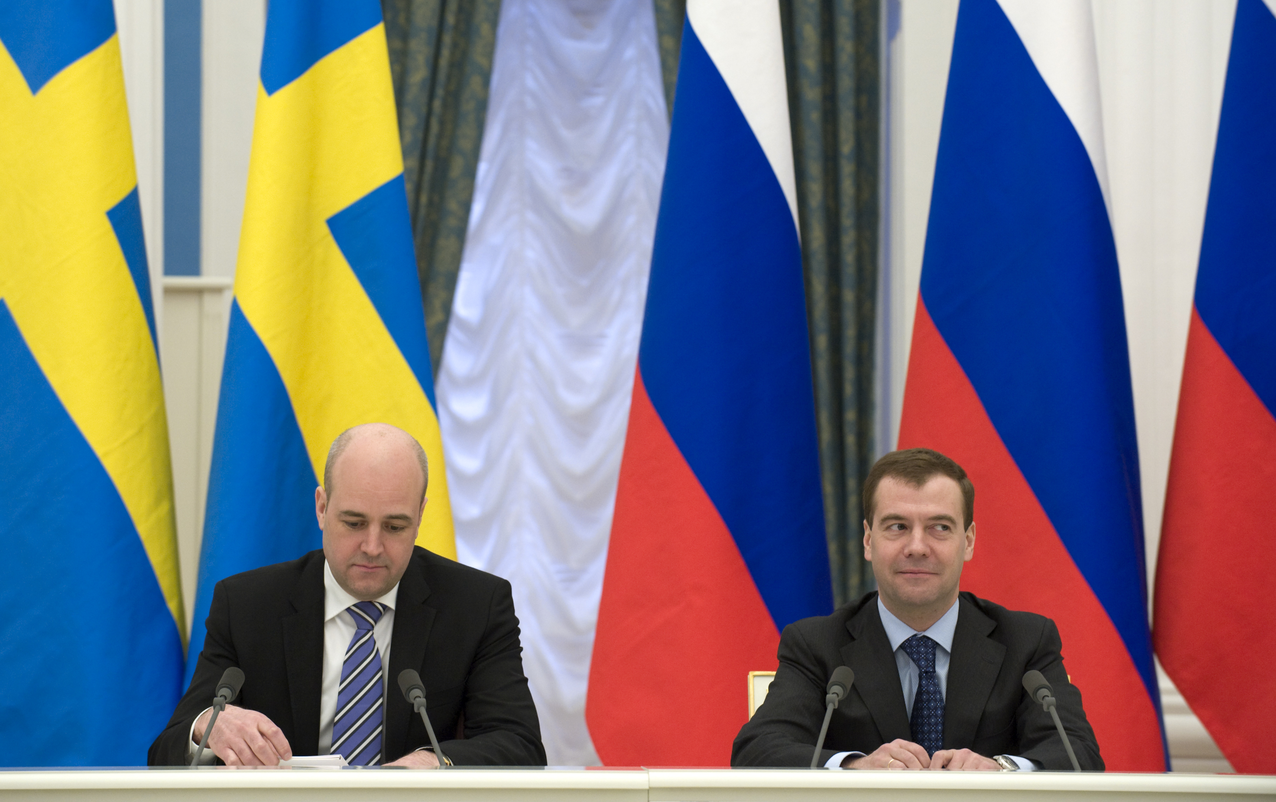 Fredrik Reinfeldt, Mänskliga rättigheter, Fristad, Sverige, Dmitri Medvedev, Kaukasus, Tjetjenien, Ryssland