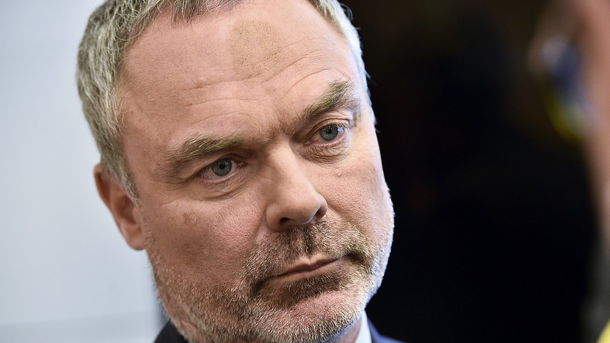 Liberalernas partiledare Jan Björklund skriver att extremismen måste bekämpas.