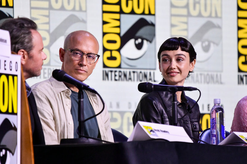 Seriens skapare Noah Hawley tillsammans med producenten David W Zucker och Sydney Chandler på Comic-Con i juli.