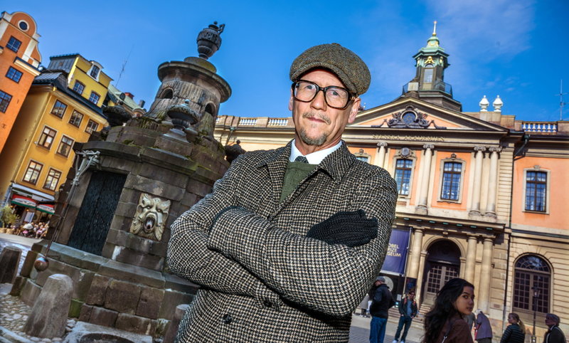 'Politiken dominerar det sätt som vi talar om världen på, och jag tror att det är ett av de stora problemen', säger den isländske poeten och författaren Sjón.
