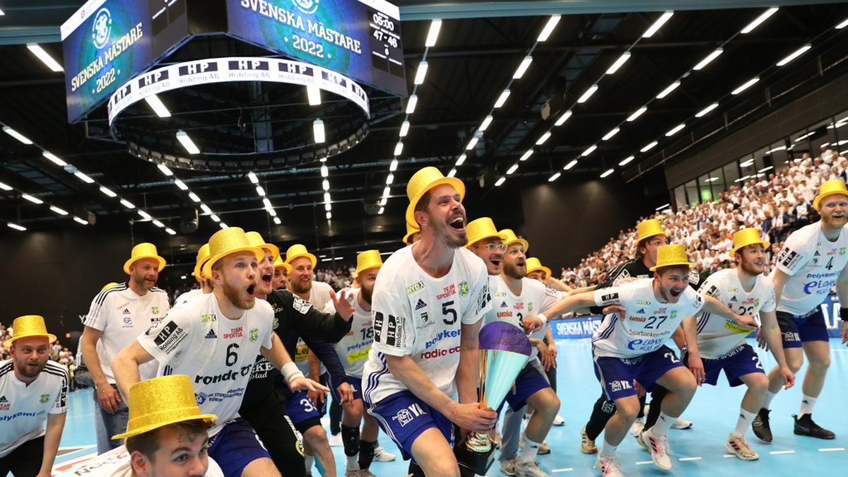 Ystads IF:s herrar är svenska mästare i handboll 2021–2022.