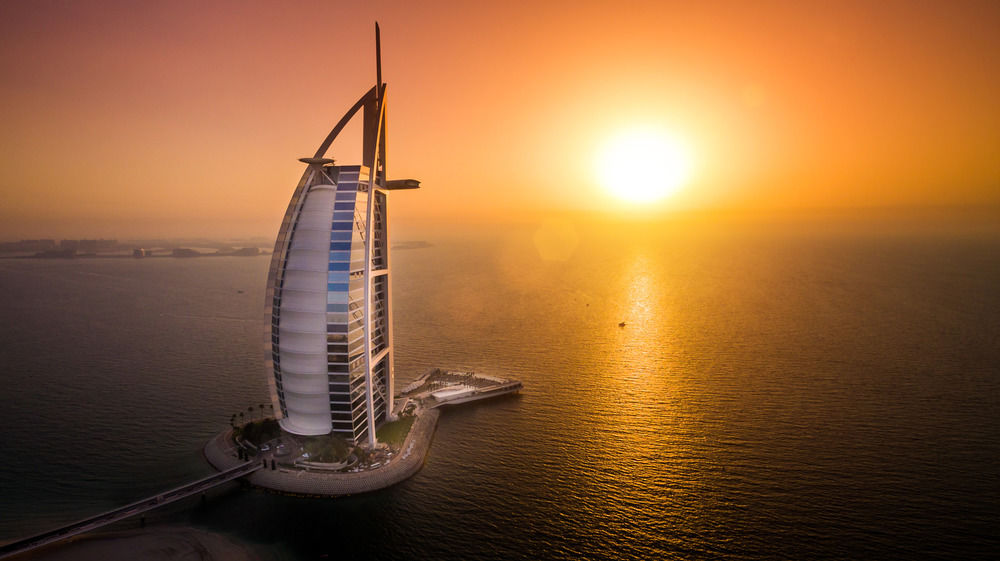 3. Burj Al Arab Hotel i Dubai. 3. Burj Al Arab Hotel i Dubai.