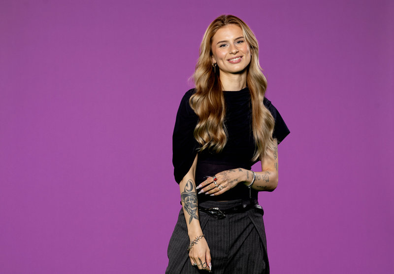 Indra Elg debuterar i Melodifestivalen. Pressbild.