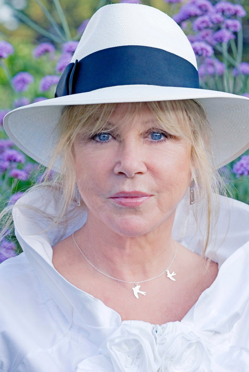 Pattie Boyd hittade sin passion för fotografi genom sin modellkarriär och säger att hon konstant går omkring och tänker på foton. Pressbild.