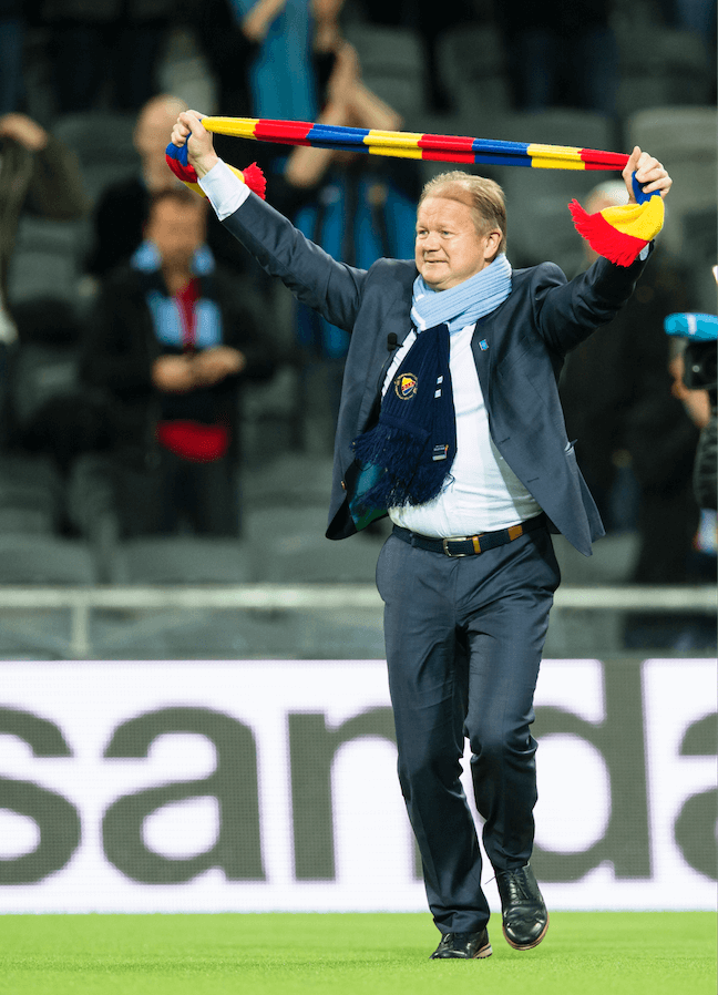 I Samband med flytten från Stockholm stadion till Tele2 Arena så såg det tufft ut. Men den här mannen räddade klubben. I Samband med flytten från Stockholm stadion till Tele2 Arena så såg det tufft ut. Men den här mannen räddade klubben.