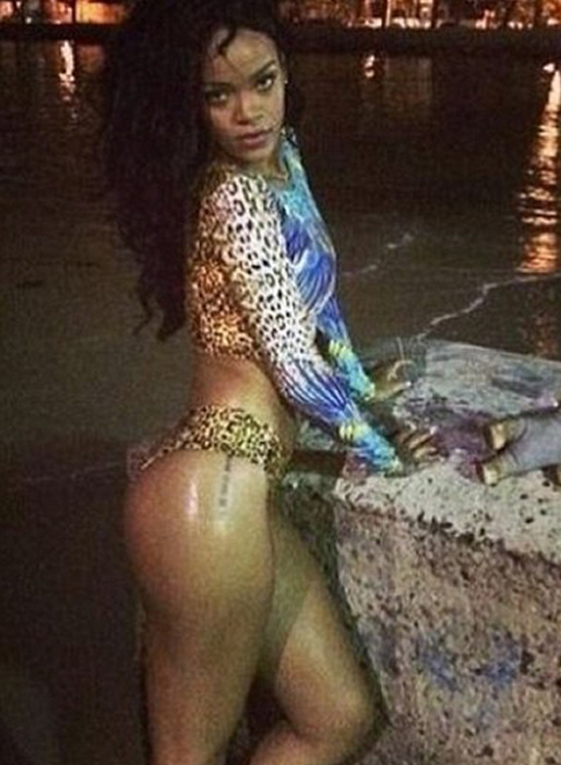 Rihanna i djurmönstrat. Rihanna i djurmönstrat.