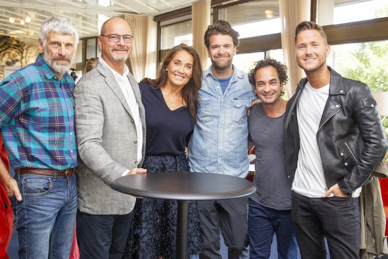 Gurra Krantz och deltagarna i den allra första säsongen av ”Över Atlanten” 2019. Medverkande var då Tomas Wassberg, Agneta Sjödin, Peter Magnusson och Viktor Frisk. Foto: Stella Pictures Gurra Krantz och deltagarna i den allra första säsongen av ”Över Atlanten” 2019. Medverkande var då Tomas Wassberg, Agneta Sjödin, Peter Magnusson och Viktor Frisk. Foto: Stella Pictures