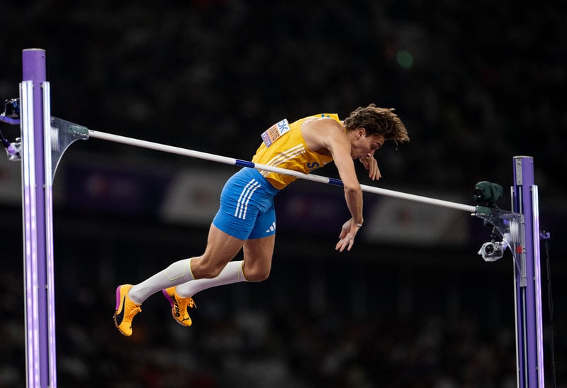Armand Duplantis satte världsrekord under VM-finalen.