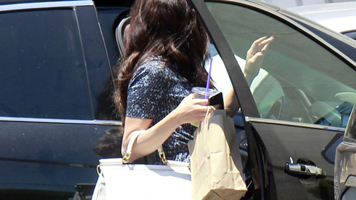 Selena är vardagschic. 