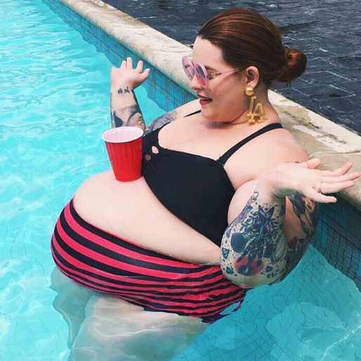 Tess har tidigare visat upp sin gravidmage på Instagram. 