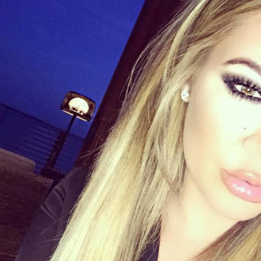 Khloe Kardashian är glammig i Los Angeles. Khloe Kardashian är glammig i Los Angeles.