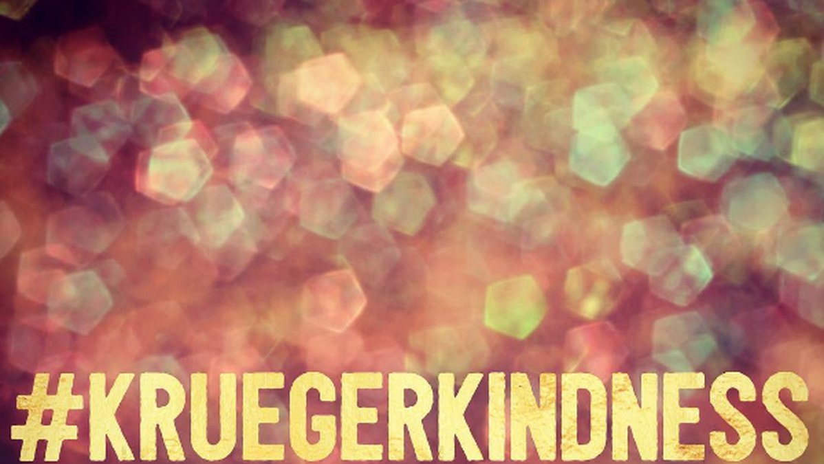 Hon har startat en kampanj med hashtaggen #KruegerKindness för att kvinnor ska hjälpa och stötta varandra.