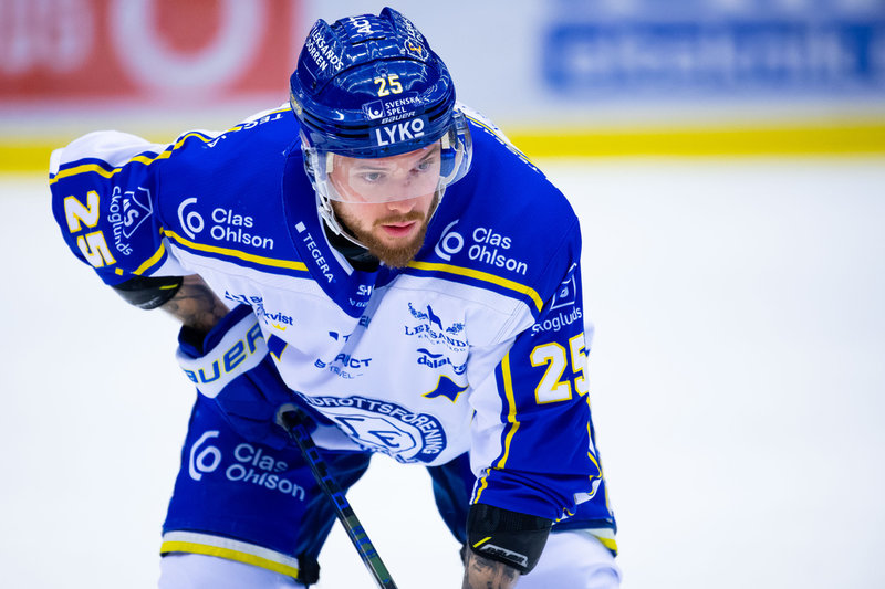 Lucas Elvenes har bytt Leksand mot Växjö. Arkivbild.