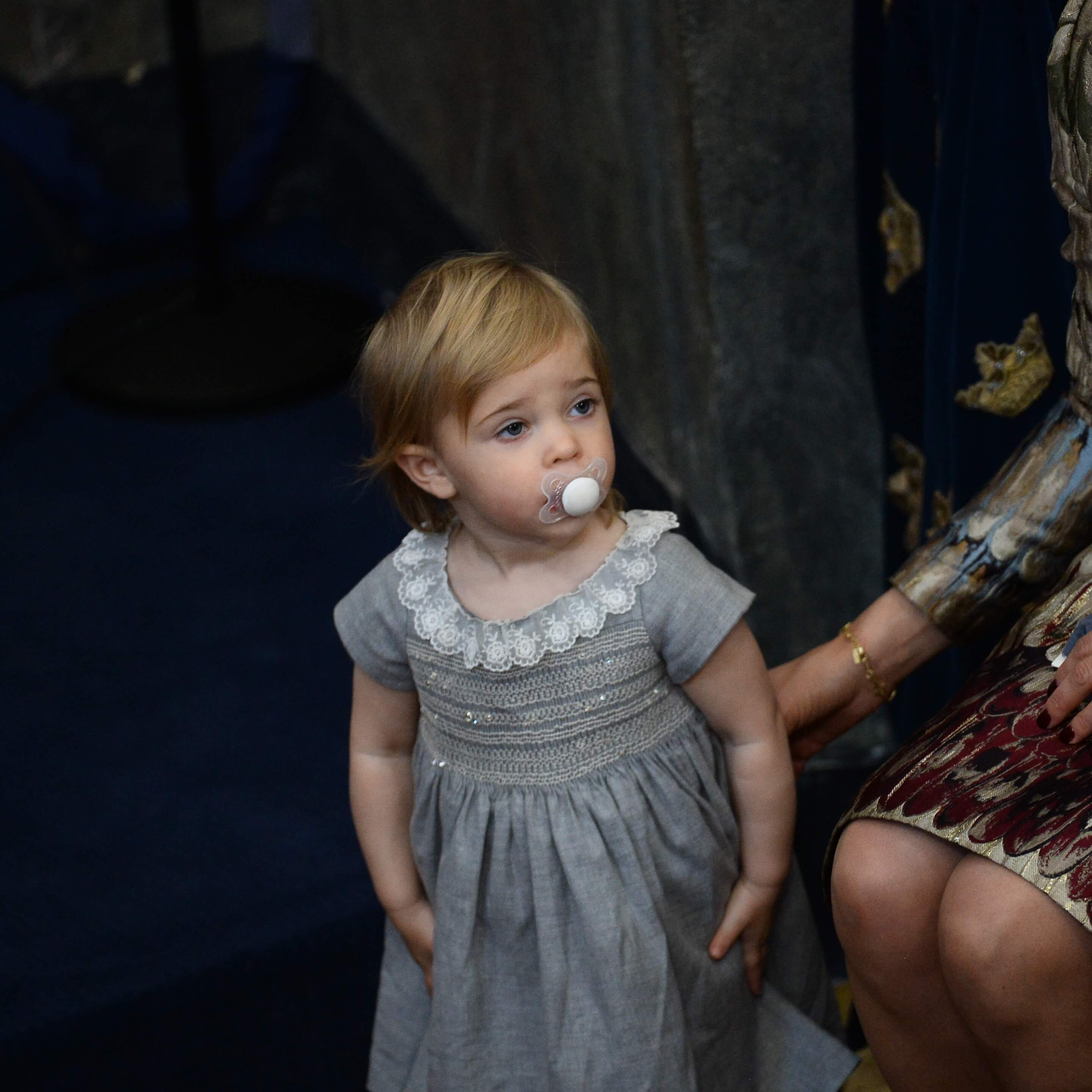 Prinsessan hade lite svårt att sitta still. Prinsessan hade lite svårt att sitta still.