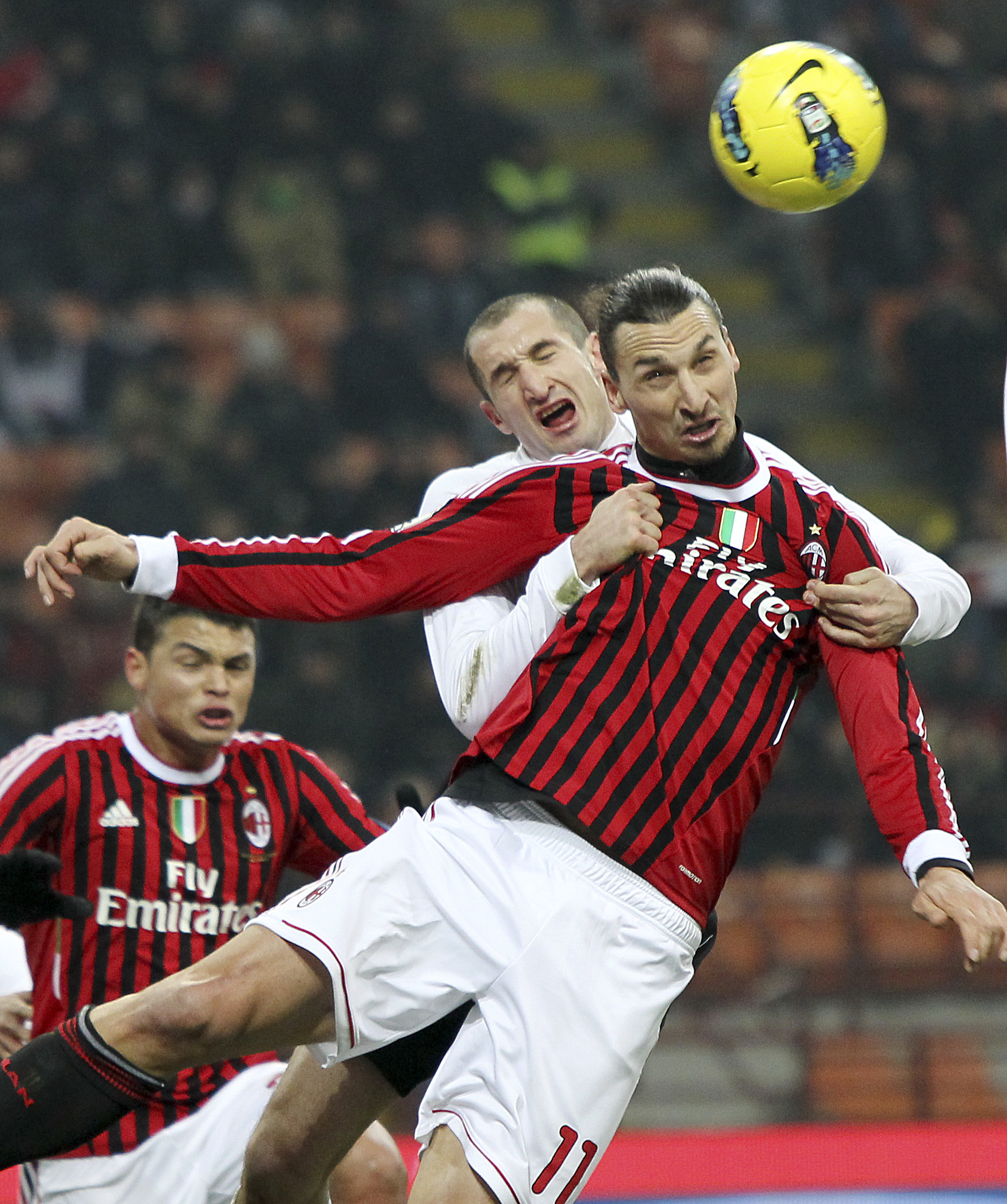 Milan gästar Juventus i den italienska cupen - och Ibrahimovic ställs mot spelaren han alltid bråkar med: Giorgio Chiellini. 