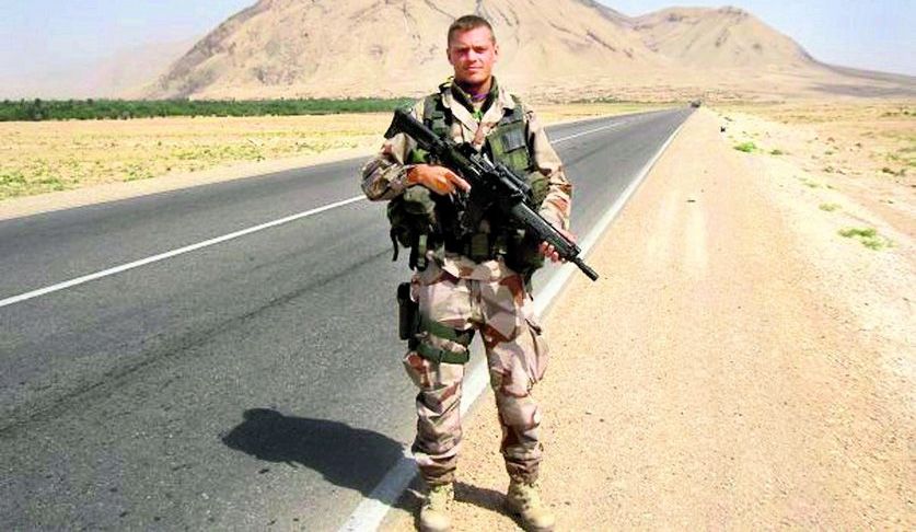 Kenneth Wallin, 22, ingick i den svensk-finska kontingenten i ISAF som tjänstgör från maj till november i Afghanistan för att stödja den afghanska armen att bringa fred och stabilitet i området.