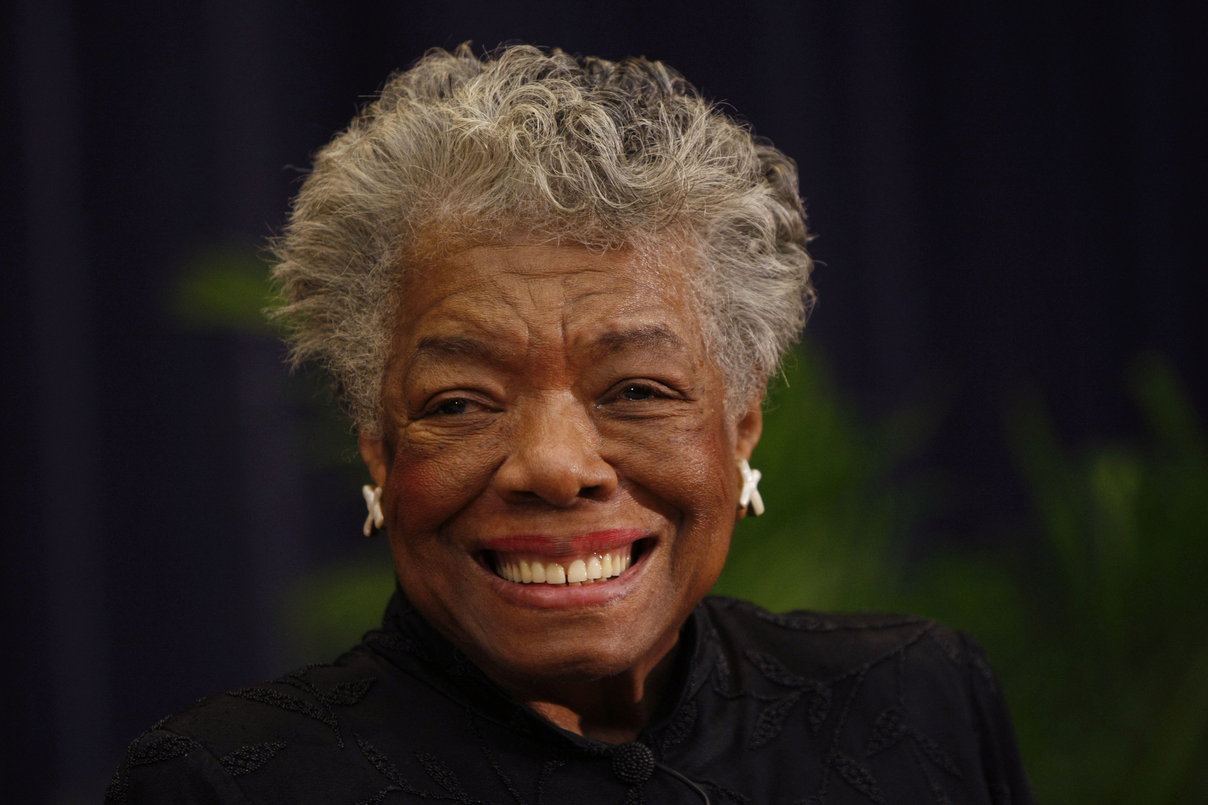 Maya Angelou, avliden författare och aktivist: "Jag vill representera den mänskliga rasen i helhet. Jag vill visa hur bra vi kan vara, hur smarta vi kan vara och hur generösa vi kan vara." Maya Angelou, avliden författare och aktivist: "Jag vill representera den mänskliga rasen i helhet. Jag vill visa hur bra vi kan vara, hur smarta vi kan vara och hur generösa vi kan vara."