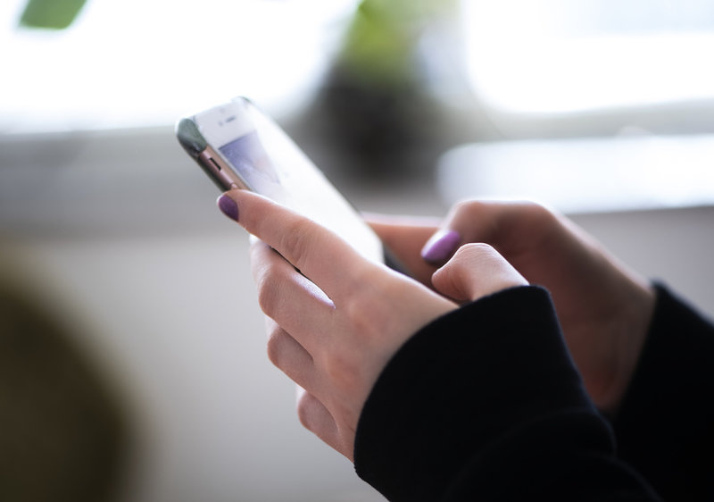 Enligt en ny modell fyller kvinnan i sina uppgifter i en nätapplikation som sedan granskas av en läkare som bedömer om kvinnan är lämplig för en medicinsk abort. Arkivbild.